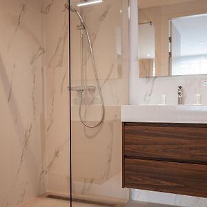 Luxury 2 Bedroom Apartment at The Breeze